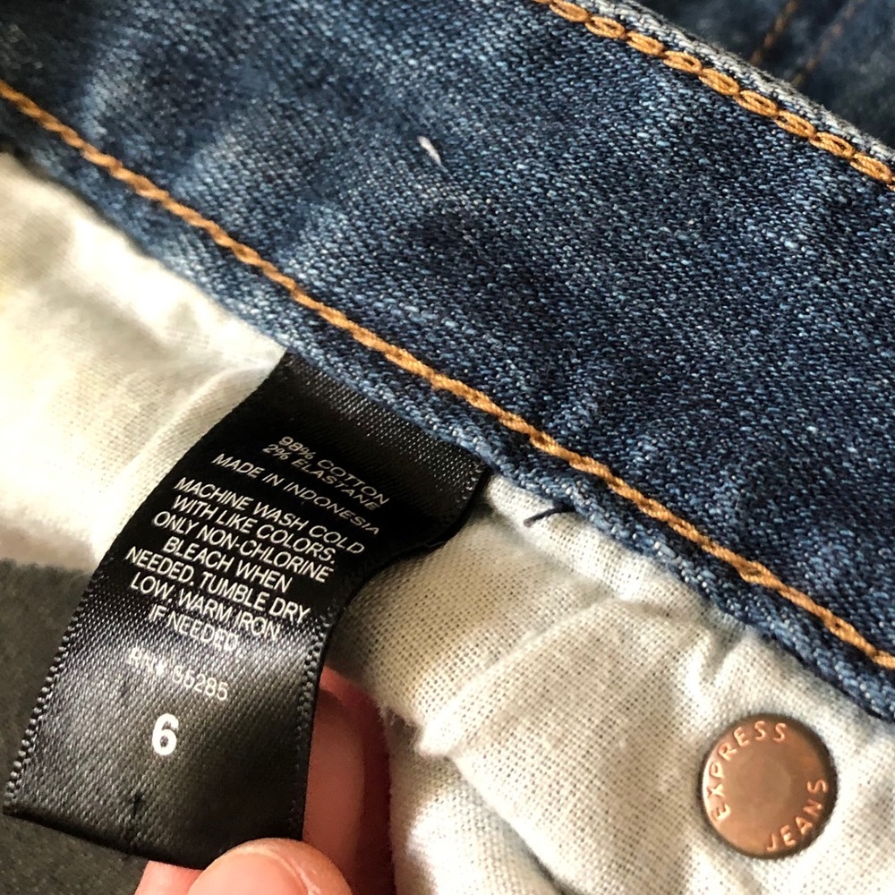 Jeans - Picture 3 of 4